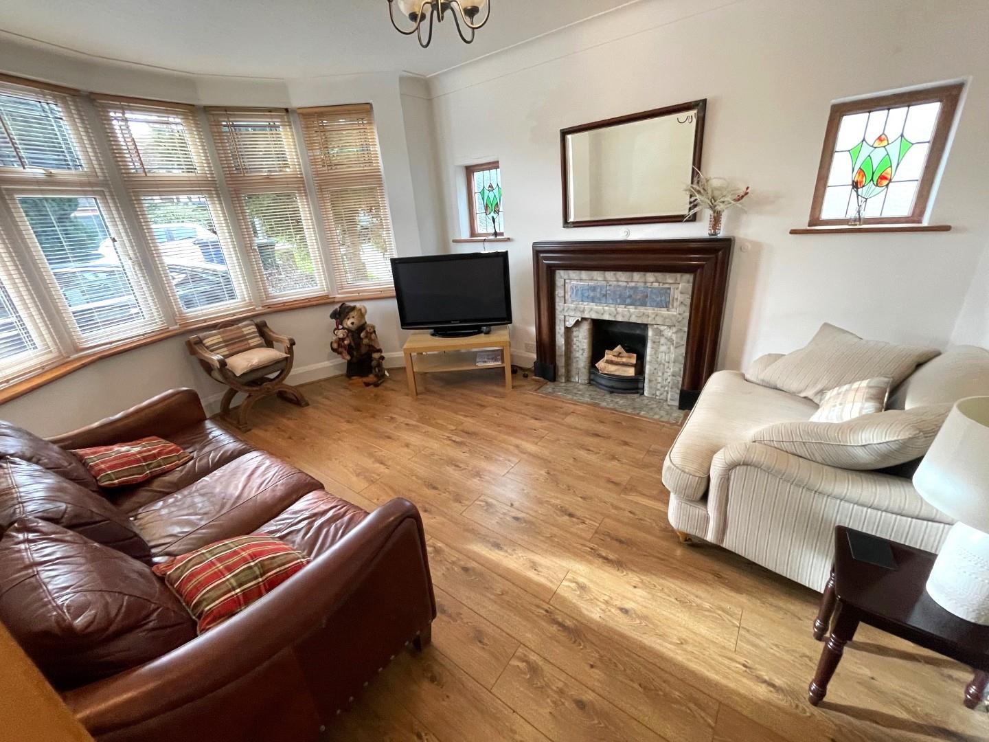 The Ridgeway, Mill Hill